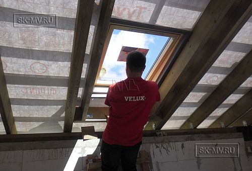 Технический контроль по установке мансардных окон специалистами компании Velux