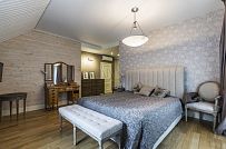 Пример внутренней отделки загородного дома с эркером в п Комарово - мини - 3