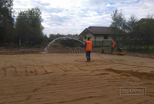 6. Подготовка песчаного основания фундамента дома