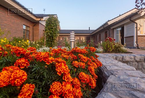 Фото репортаж с места строительства комбинированного дома площадью 1400 кв м с цоколем и СПА в д Пеники Ленобласти - 22