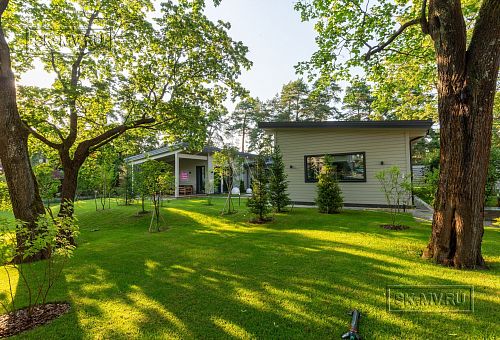 Фотографии П-образного дома в скандинавском стиле 238 кв м с панорамным остеклением, построенного в Сестрорецке - 21