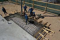 Монтаж индивидуального расчётного фундамента УШП PRO для строительства кирпичного двухэтажного дома в Рощино 2, S плиты = 340 кв.м, Лениградская обл. - мини - 29