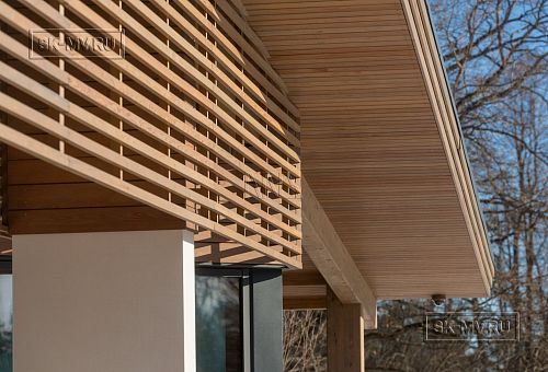 Построенный современный энергоэффективный загородный дом класса премиум с отделкой планкеном в Выборгском районе - 18