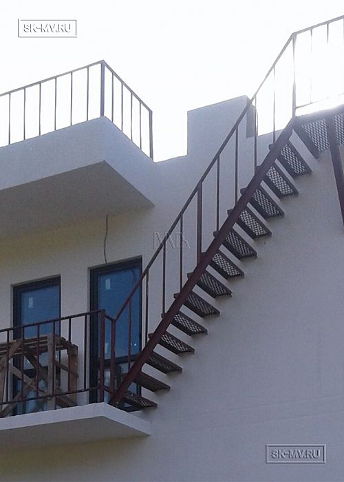 Строительство одноэтажного дома в стиле хай тек в КП Наше место