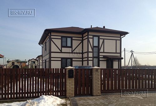 Построенный по каркасной технологии в к п Парквэй загородный дом для постоянного проживания в стиле фахверк площадью 200 кв м - 3