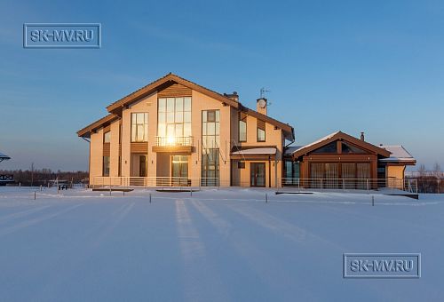 Фото репортаж с места строительства кирпичного дома ок 800 кв м с цоколем и СПА в д Пеники Лен области - 28