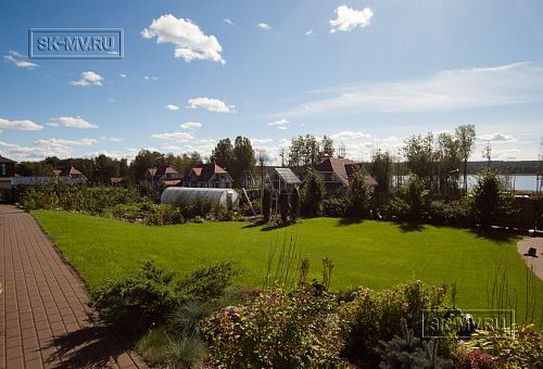 Ландшафтный дизайн территории домовладения в Северной короне 79 - 3