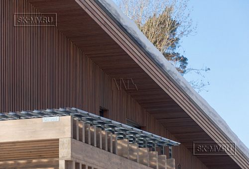 Построенный современный энергоэффективный загородный дом класса премиум с отделкой планкеном в Выборгском районе - 29