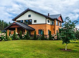 Каменный дом в классическом стиле