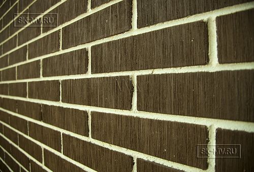 Строительство двухэтажного каркасного коттеджа шале около 300 кв м с комбинированной отделкой коричневым кирпичом и деревом в п Володарский - 30