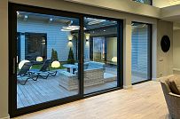 Пример внутренней отделки П-образного загородного дома в Сестрорецке - мини - 26