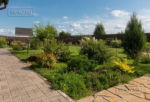 Ландшафтная архитектура участка в Пегелево - 2