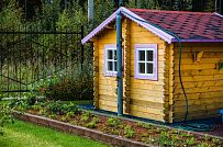 Построенный газобетонный дом в классическом стиле с эркером, балконом, навесом для автомобиля, остекленной верандой и комбинированной фасадной отделкой в кп Сосновое - мини - 21