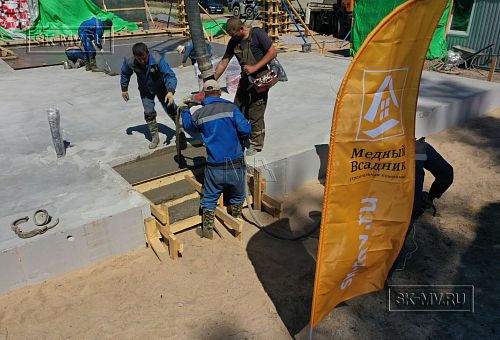 Монтаж индивидуального расчётного фундамента УШП PRO для строительства кирпичного двухэтажного дома в Рощино 2, S плиты = 340 кв.м, Лениградская обл. - 25