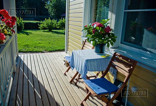 Строительство одноэтажного каркасного дома 95 кв м с фасадной отделкой желтой отделочной доской в г. Приозерск - 6