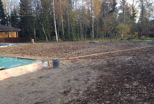 3. Перемещение и разравнивание грунта из котлованов фундаментов