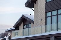 Фото репортаж с места строительства кирпичного дома ок 800 кв м с цоколем и СПА в д Пеники Лен области - мини - 11