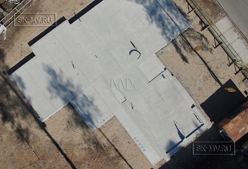 Монтаж фундамента УШП PRO для строительства кирпичного дома площадью ок. 400 кв м в стиле Hi Tech с эксплуатируемой кровлей в Московской области - 16