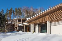 Построенный современный энергоэффективный загородный дом класса премиум с отделкой планкеном в Выборгском районе - мини - 66